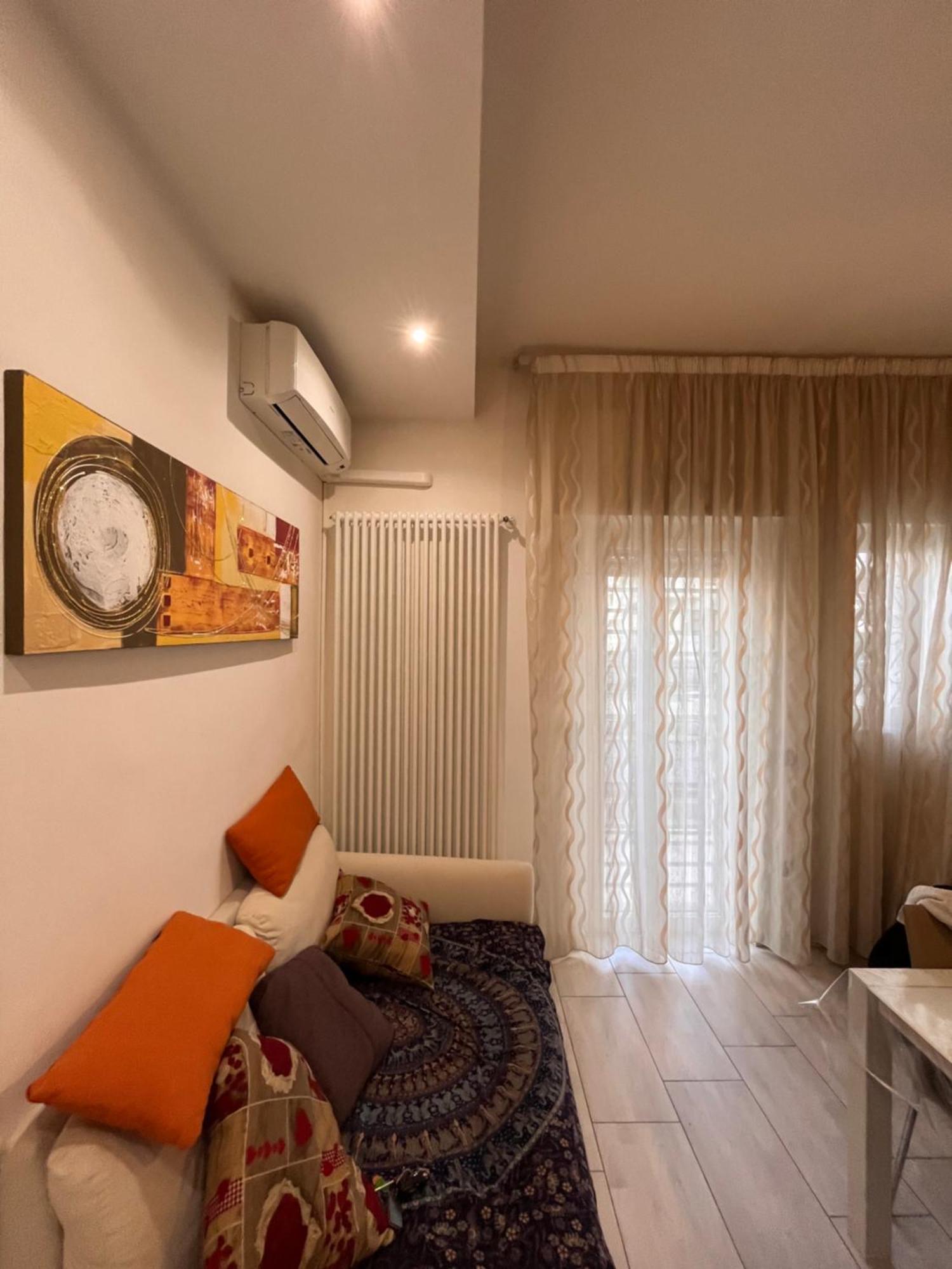 Home Manzoni Бари Экстерьер фото